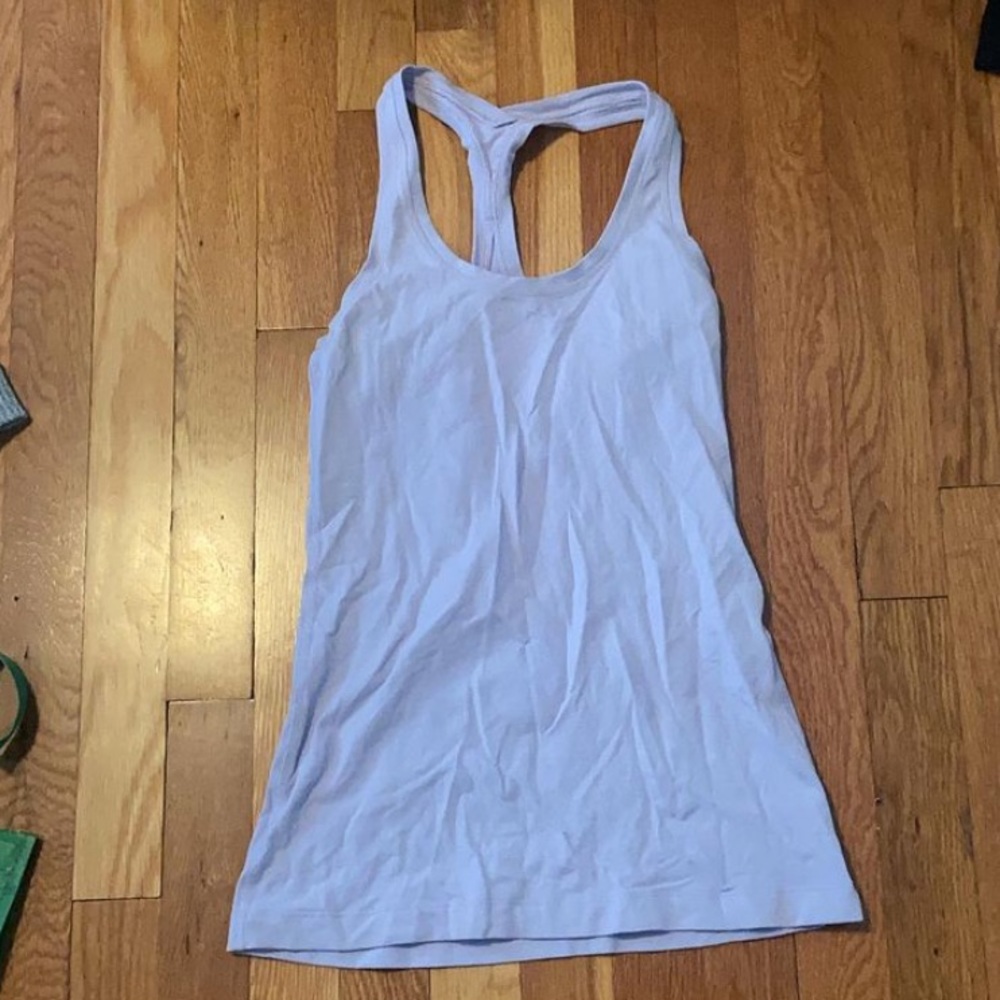 Light purple lululemon tank top
